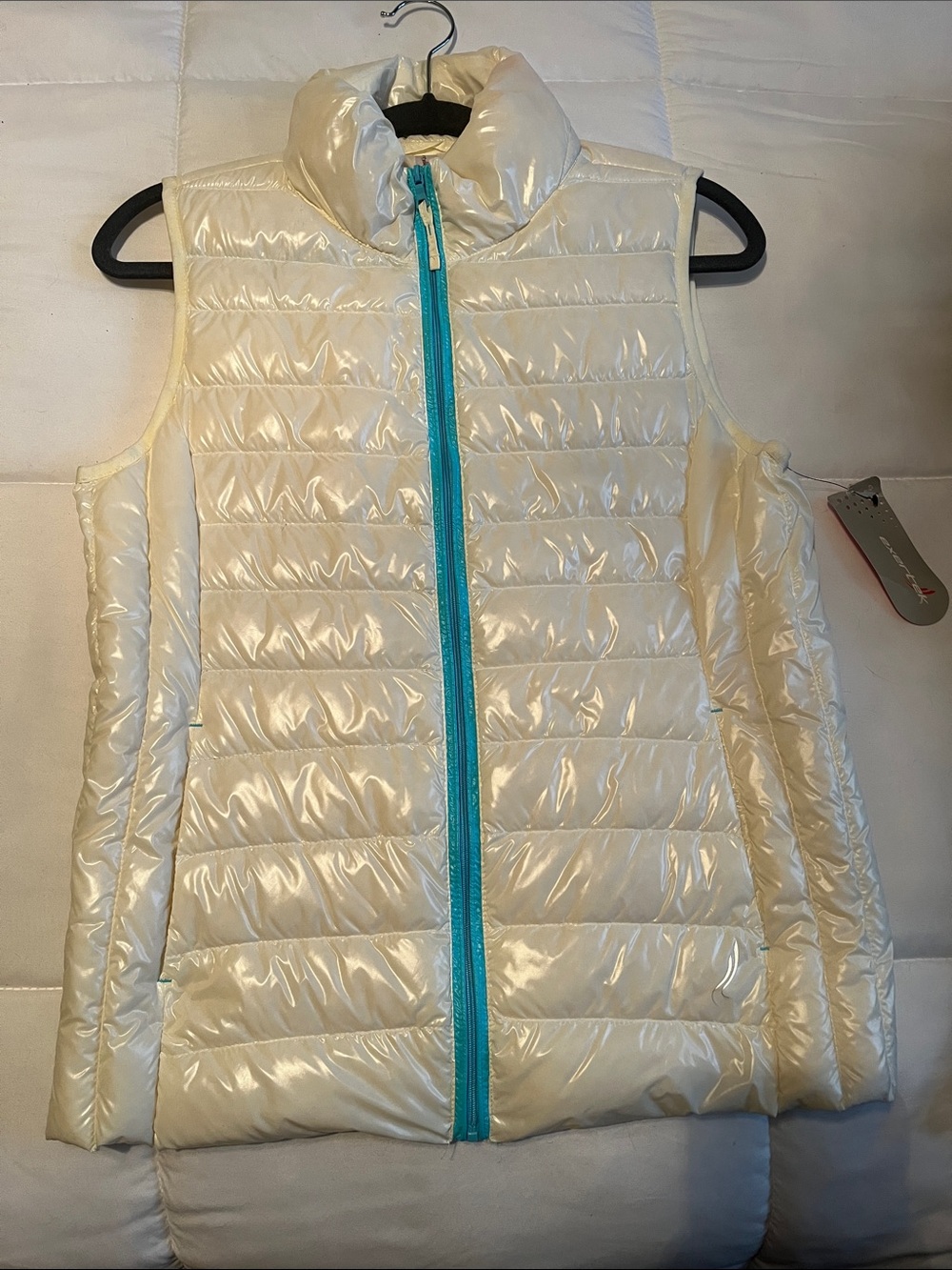 Exertek Shiny Ivory Quilted Puffer Vest with Teal Zip